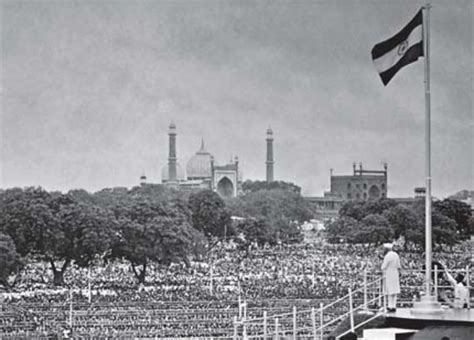 73 Years Of Quit India Movement + 54 Iconic Photographs That Defined India In The Last Century