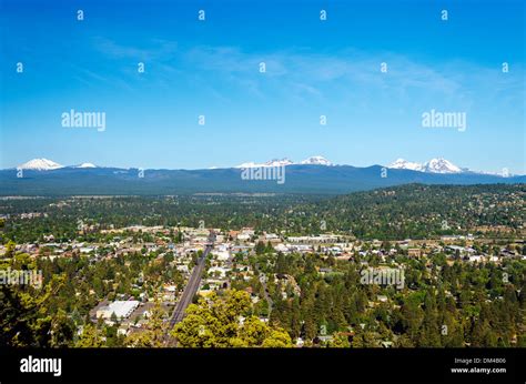 Cascade mountain range hi-res stock photography and images - Alamy