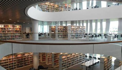 La nueva biblioteca de la Universidad de Aberdeen, en Reino Unido ...