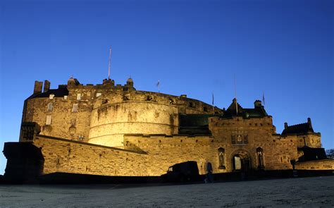 Edinburgh Castle - Castles Photo (467033) - Fanpop