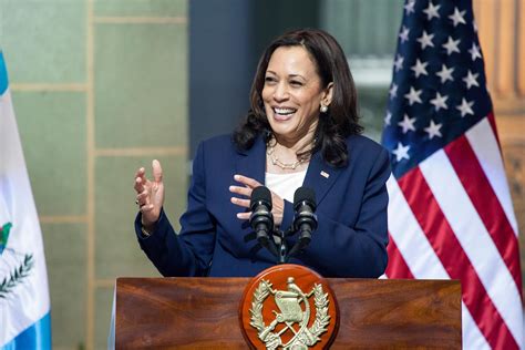 Kamala Harris - Mellisa Castellanos