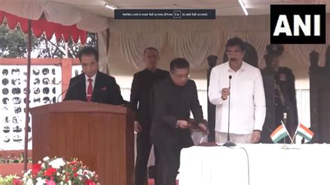 Video: Zoram People's Movement Founder Lalduhoma Takes Oath As Chief ...