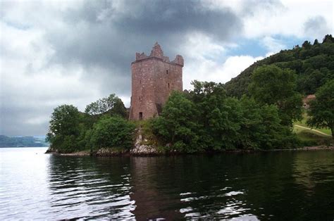 Urquhart Castle - West Highland Sailing