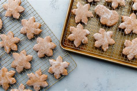 German Lebkuchen Cookies (How to Make Lebkuchen) - A Beautiful Plate