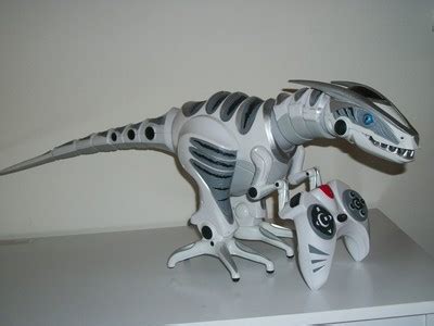 32" WowWee "ROBORAPTOR" REMOTE CONTROL ROBOT DINOSAUR | #237902462