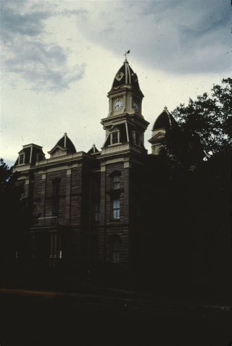 [Caldwell County Courthouse] - The Portal to Texas History