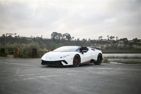 Lamborghini Huracan Performante Spyder Review - The Manual