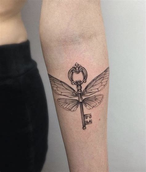 Harry Potter flying key Tattoo | Sleeve tattoos, Elegant tattoos, Simplistic tattoos