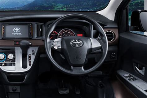 Gambar interior & eksterior, pilihan warna dan galeri video Toyota Calya 2021 - Zigwheels Indonesia