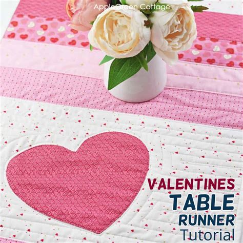Free Valentine’s Day Quilted Table Runner Patterns – BOMquilts.com