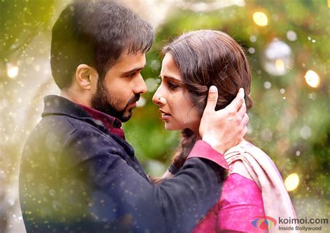 Hamari Adhuri Kahani Review