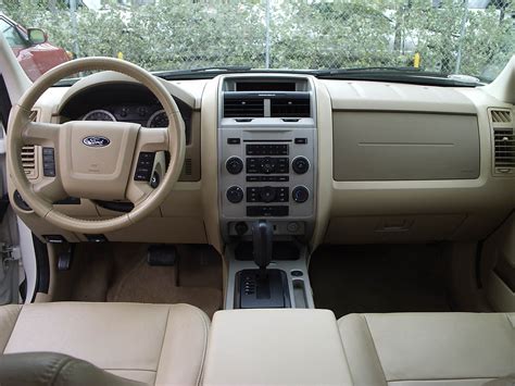 2010 Ford Escape - Interior Pictures - CarGurus