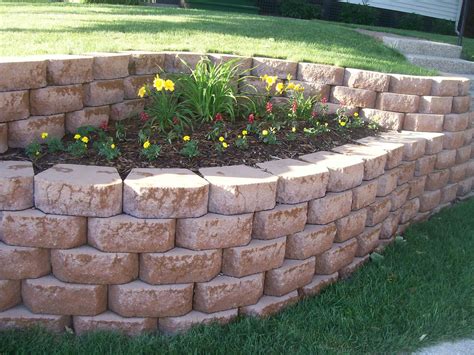 Undulating Retaining Wall | Undulating Retaining Wall | Flickr