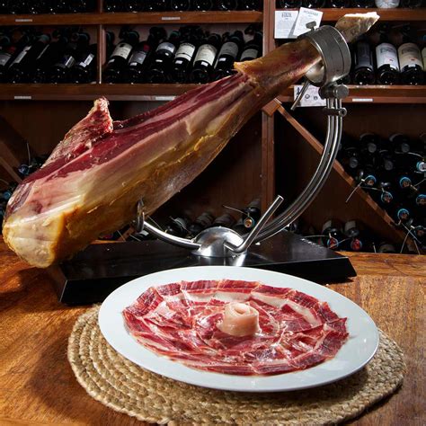 Tienda Delicias - Jamón Ibérico de Bellota Bone-in Ham by Fermín