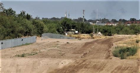 EXCLUSIVE PHOTOS: Texas' Border Wall Construction Moving at Full Steam