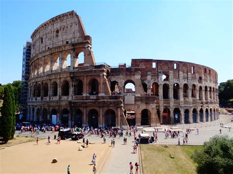 Coliseo, Roma, Italia | Travel, Landmarks, Building