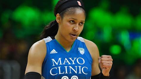 Maya Moore saves Minnesota Lynx's season, extends WNBA Finals - ESPN