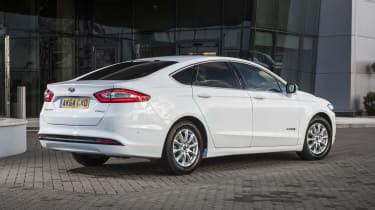 Ford Mondeo hybrid review pictures | Carbuyer