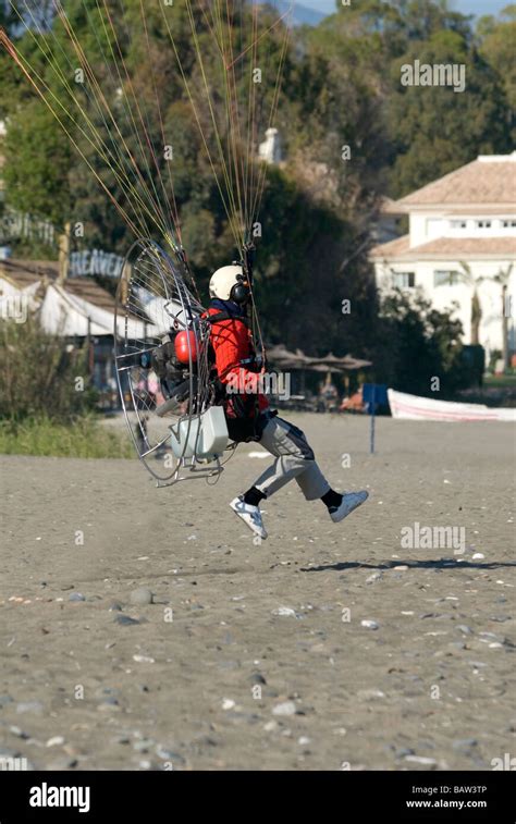 Pilote de planeur para moteur entraîné le lancement de la plage Photo Stock - Alamy