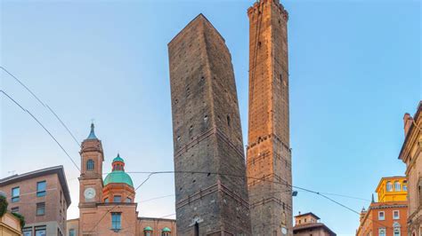 City prepares for leaning tower of Bologna to collapse