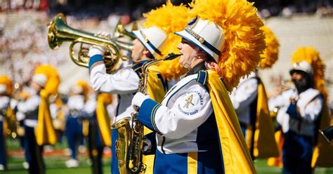 Gameday in the life of a WVU Marching Band member | Culture | thedaonline.com