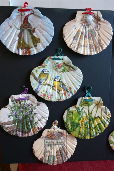 Decoupage with napkins on shells | Oyster shell crafts, Shell crafts diy, Shell crafts