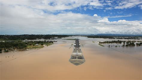 Heavy rains in Miami closed local international airport - US - Daily News