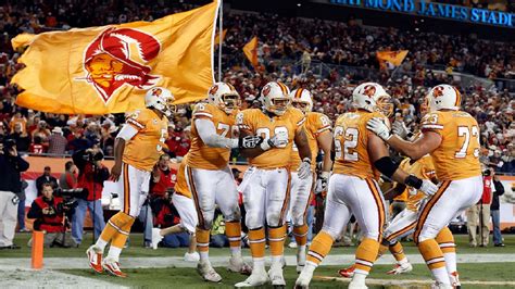 Bucs set to bring back creamsicle uniforms, take on Lions