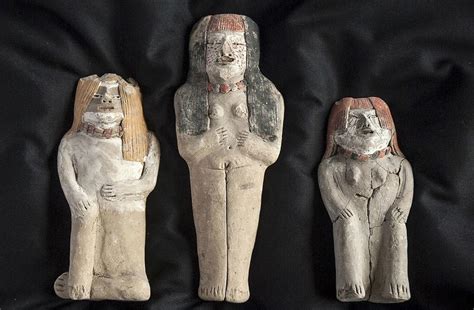 3.800-Year-Old Statuettes from Advanced Caral Civilization found in Peru | Getarum Terra