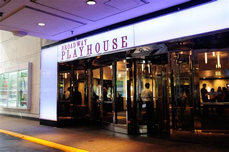 Broadway Playhouse at Water Tower Place | Theater in Streeterville, Chicago