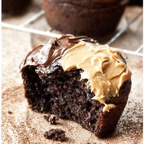 Sugar Free Chocolate Cupcakes - CakeWhiz