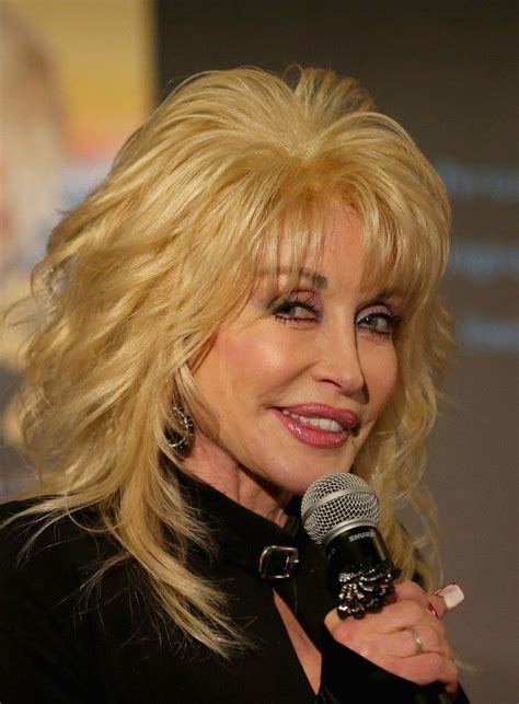 Dolly Parton Photostream | Hair styles, Hairstyles with bangs, Medium ...