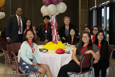 Aldine ISD Celebrates Top 10 Scholars From Each of its High Schools – Aldine ISD