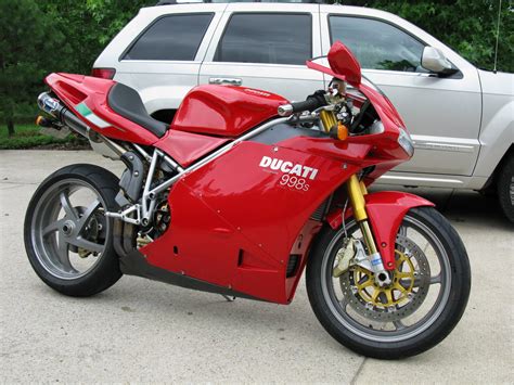 DUCATI 998 - Review and photos