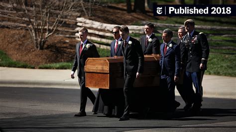 As in Life, Billy Graham Draws a Huge Crowd as Thousands Pay Their Final Respects - The New York ...