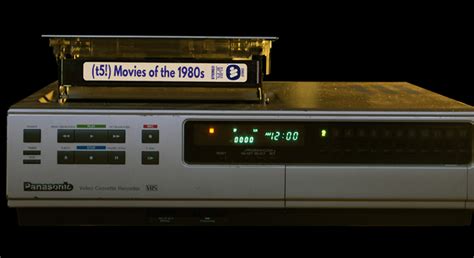 Watching movies on TV with a VCR in the 80s and 90s in Chicago. – Vanished Chicagoland Stories