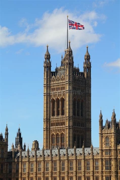 Tower of Palace of Westminster Stock Image - Image of london, landscape ...