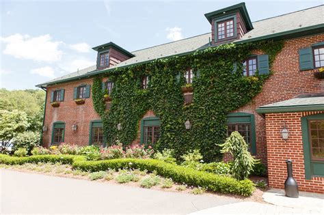 The Beaumont Inn - Hotel Weddings - Dallas, PA - WeddingWire