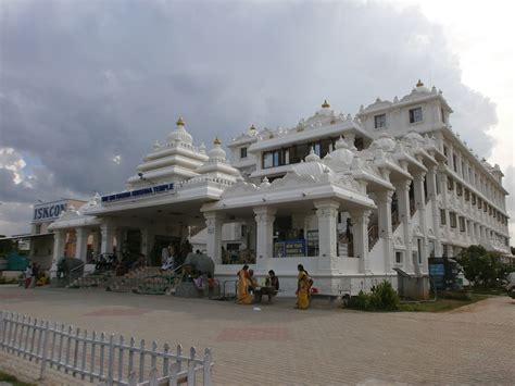 File:ISKCON-Temple-Chennai-3.JPG - Wikimedia Commons