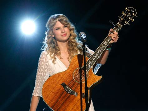 Taylor Swift Guitar Images - Parketis