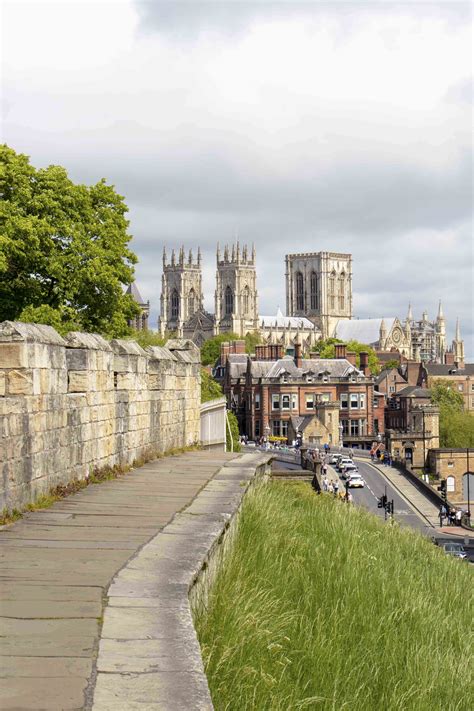 York City Walls Walk - Step back in time | Blushrougette