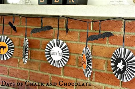 Halloween Mantel (Fall Decor) | Days of Chalk and Chocolate