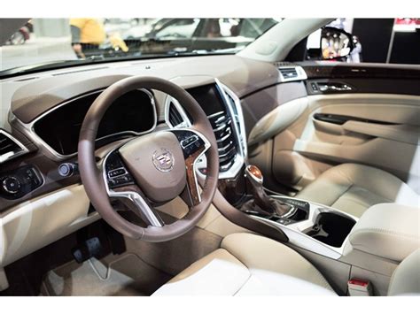 2016 Cadillac SRX: 40 Interior Photos | U.S. News