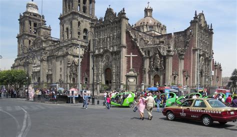 LATIN AMERICA 2013: MEXICO CITY Zocalo