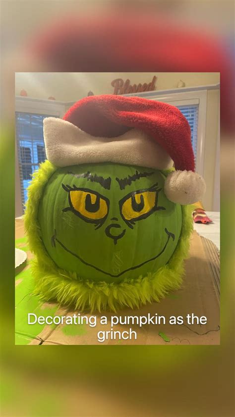 Decorating a pumpkin as the grinch | Pumpkin decorating contest ...