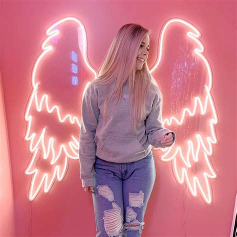 Mackenzie Turner (@mackenzieturner0) is LIVE | TikTok | Neon signs, Led neon signs, Neon