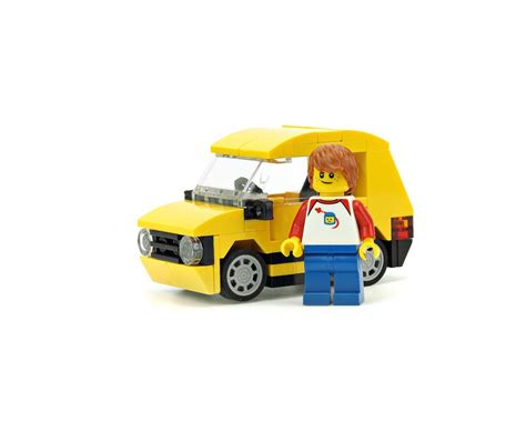 LEGO MOC-14618 Small yellow car (Town > City 2018) | Rebrickable - Build with LEGO