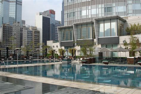 Four Seasons Hong Kong Pool | Flickr - Photo Sharing!