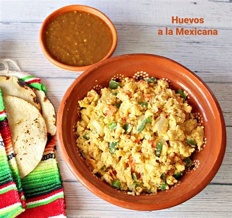 HUEVOS A LA MEXICANA - A Mexican Breakfast Classic