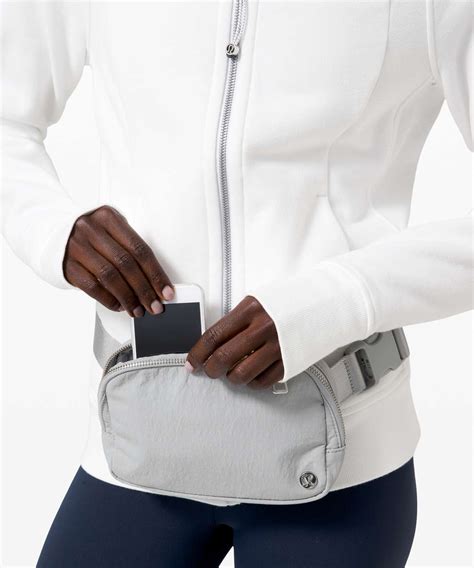 Lululemon everywhere belt bag - bezysql